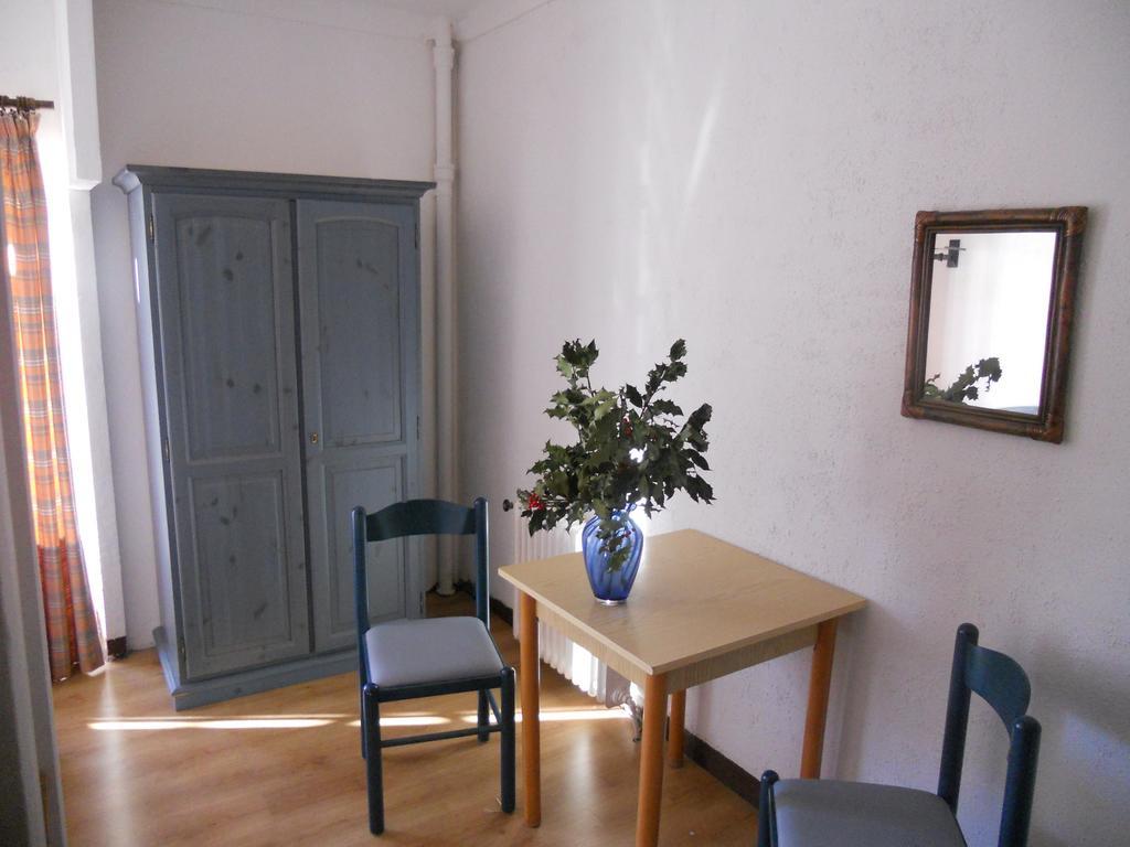 Hotel - Gites "U Pozzu" Evisa Værelse billede